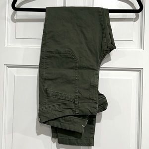 Old Navy Green Pixie pants size 2
